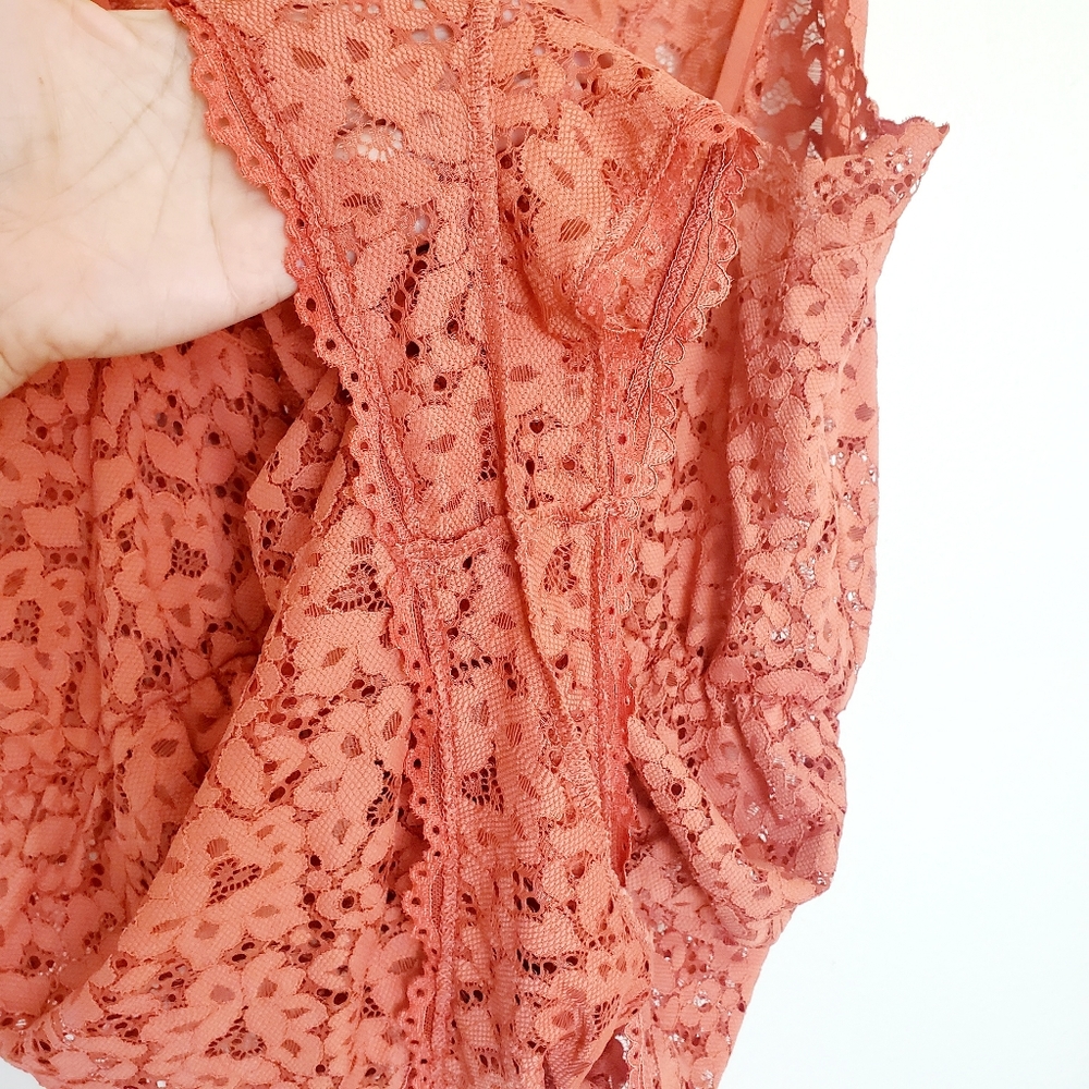 VS lace romper - Picture 5 of 7